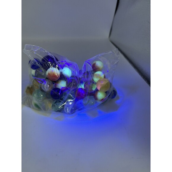 Vintage Ian Logan Tin Car Filled With Sealed Marbles The Great American MarbleCo - Picture 8 of 12